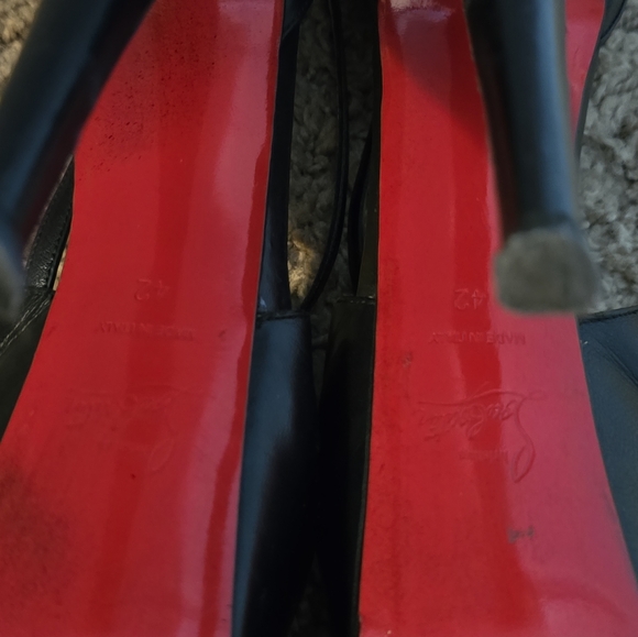Christian Louboutin Heels Size 10 - Picture 12 of 12